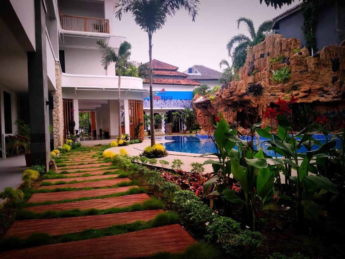 Long Beach Hotel Pangandaran Εξωτερικό φωτογραφία
