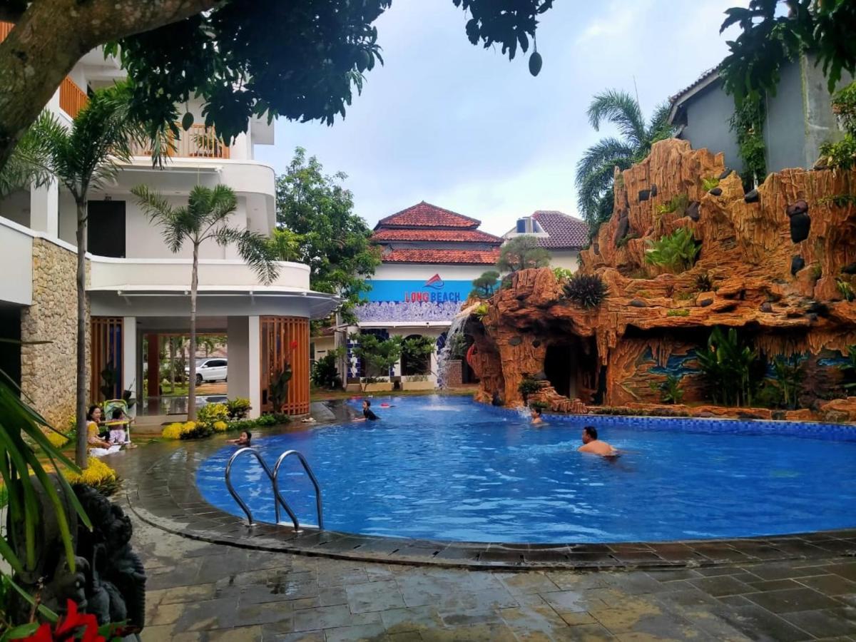 Long Beach Hotel Pangandaran Εξωτερικό φωτογραφία